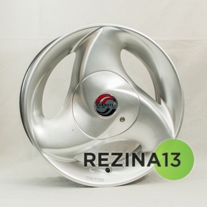 GT 210 5,5x13 4x114,3 ET28 DIA73,1 (HS)
